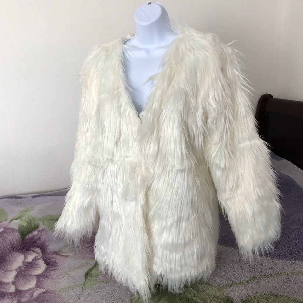 Lanshifei Faux Fur Fluffy Jacket